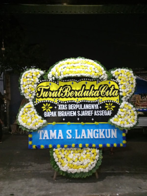 Papan Bunga Duka di Kaliawi Persada